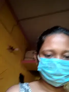 pujaroy363534 online show from 10/13/25, 10:48