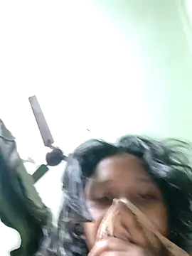 pujaroy363534 online show from 11/24/25, 12:49