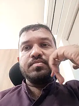 Snapshot of VJ17 chatting on 04/14/26, 10:21 VJ17 online show from 04/14/26, 10:21