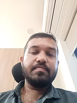 Snapshot of VJ17 chatting on 04/23/26, 10:03 VJ17 online show from 04/23/26, 10:03