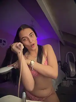 Snapshot of Mesmerising_MaxineX chatting on 11/19/25, 09:37 Mesmerising MaxineX online show from 11/19/25, 09:37