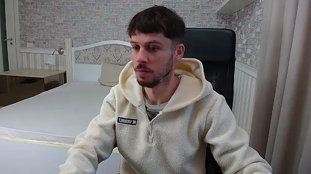 JonahShaw online show from 10/10/25, 04:33