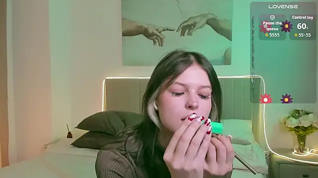 Lisa Blossom online show from 10/16/25, 06:03