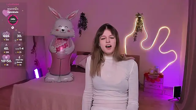 Snapshot of Lisa_Blossom chatting on 04/06/26, 06:14 Lisa Blossom online show from 04/06/26, 06:14