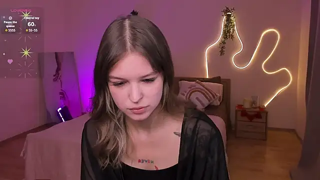 Lisa Blossom online show from 05/07/26, 06:08