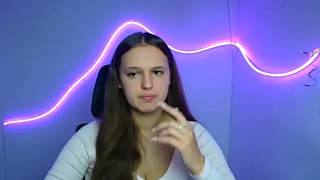 Aurora White online show from 09/27/25, 11:15