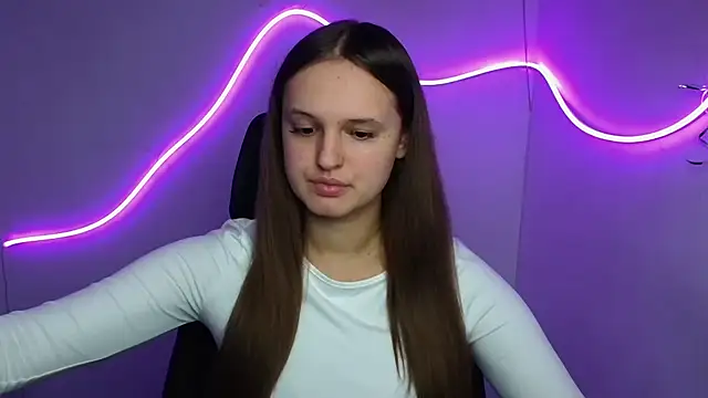 Aurora White online show from 10/02/25, 01:18