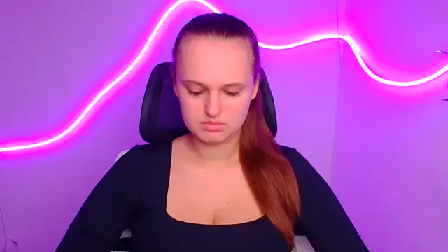 Aurora White online show from 10/06/25, 11:29