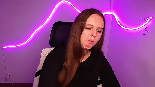 Aurora White online show from 10/08/25, 12:14