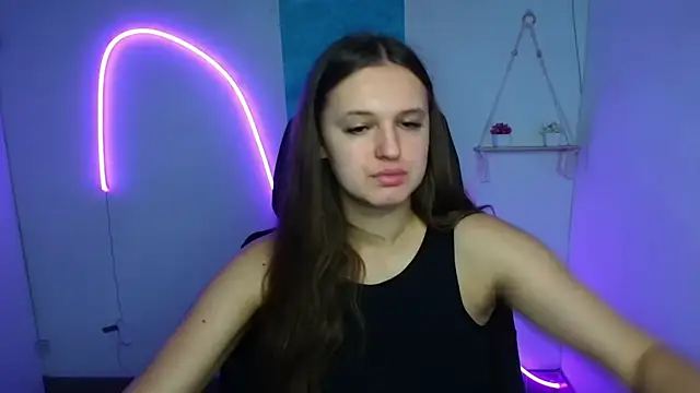 Aurora White online show from 10/25/25, 05:26