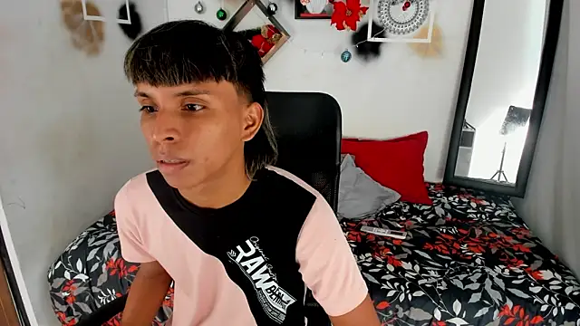 tyler twink boy online show from 12/21/25, 02:02