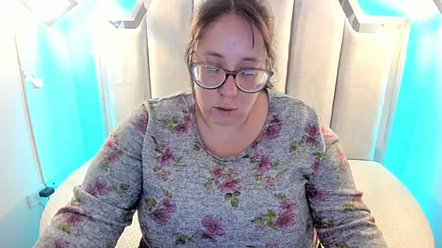  Emily rosee  online show from 09/17/25, 11:23