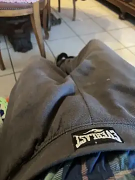 piacentino69 online show from 10/11/25, 09:52