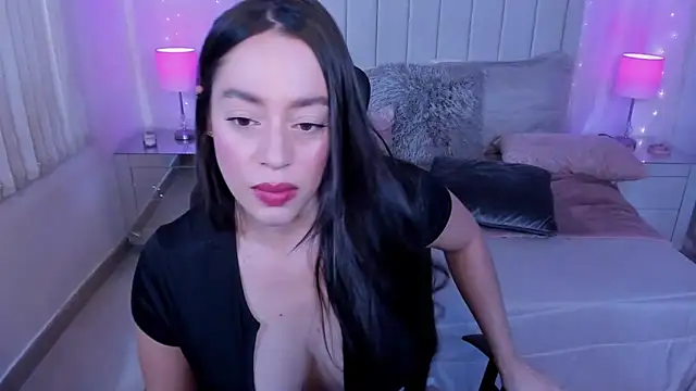 Snapshot of AriadnaTaylor chatting on 03/26/26, 04:45 AriadnaTaylor online show from 03/26/26, 04:45