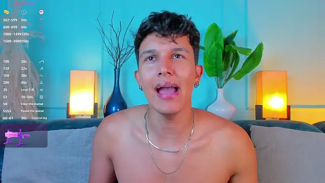 Leo Savage  online show from 04/08/26, 04:45