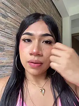 LiaSaenz27 online show from 10/27/25, 03:16