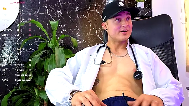 Alexander ferre online show from 09/25/25, 02:43