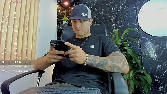 Alexander ferre online show from 10/01/25, 01:17