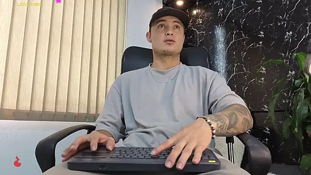 Alexander ferre online show from 02/18/26, 01:40