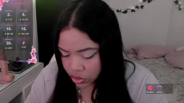 Snapshot of Juicy_elenxx chatting on 03/12/26, 07:53 Juicy elenxx online show from 03/12/26, 07:53