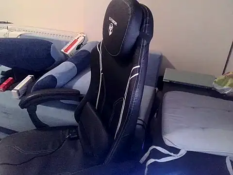 Snapshot of Wyrolowanyyy chatting on 02/26/26, 12:42 Wyrolowanyyy online show from 02/26/26, 12:42