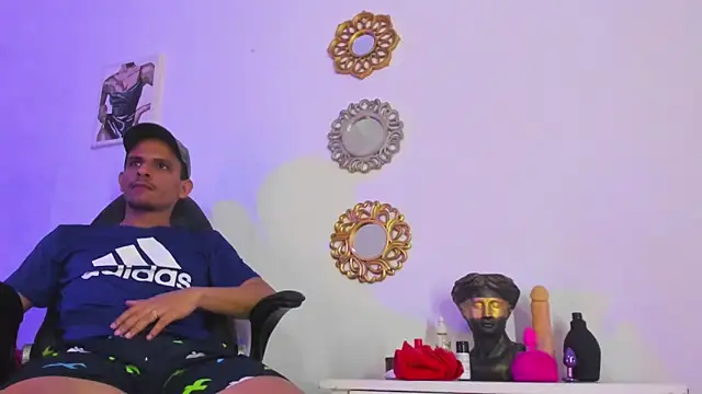 Snapshot of _Tarekk_ chatting on 09/16/25, 05:58  Tarekk  online show from 09/16/25, 05:58