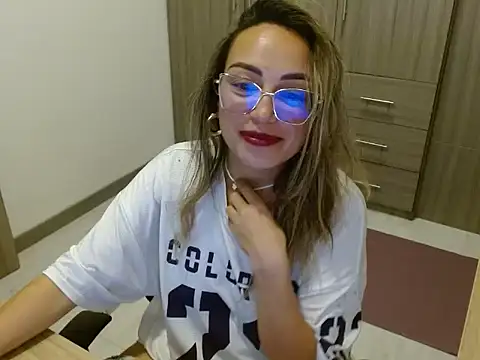 fox renata online show from 10/24/25, 02:19