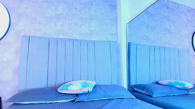 karla-ruiz online show from 10/16/25, 07:59