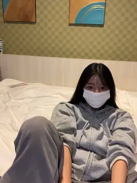 Snapshot of happy_hino chatting on 10/07/25, 01:41 happy hino online show from 10/07/25, 01:41