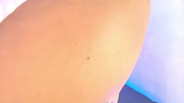 LilyRousee online show from 11/12/25, 09:25