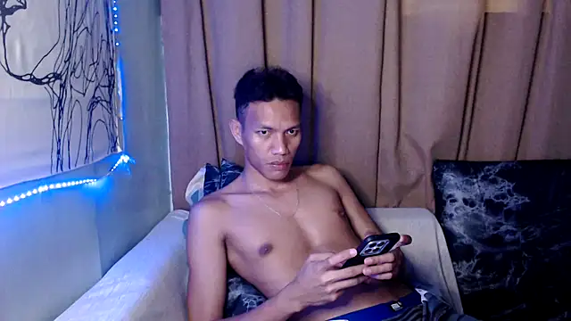 Snapshot of fantasy_davidxx chatting on 10/15/25, 09:37 fantasy davidxx online show from 10/15/25, 09:37