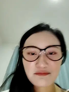 CCAV217 online show from 12/18/25, 04:35