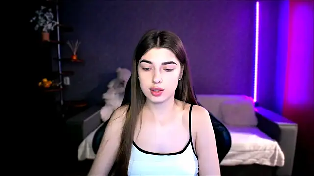 Snapshot of Dianaa_Lee0 chatting on 09/18/25, 05:26 Dianaa Lee0 online show from 09/18/25, 05:26