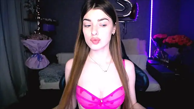 Snapshot of Dianaa_Lee0 chatting on 04/20/26, 08:10 Dianaa Lee0 online show from 04/20/26, 08:10
