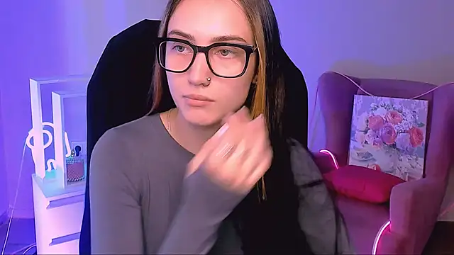 olivianorton online show from 09/09/25, 09:53