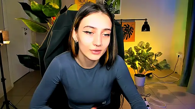 olivianorton online show from 10/04/25, 10:35