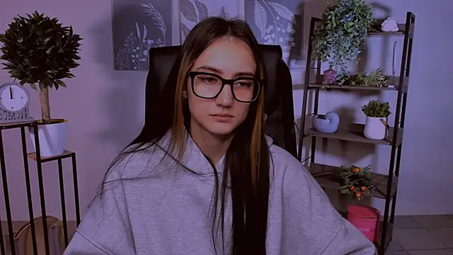 olivianorton online show from 10/12/25, 03:11