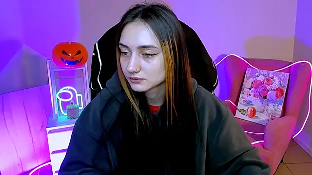 olivianorton online show from 10/24/25, 01:18