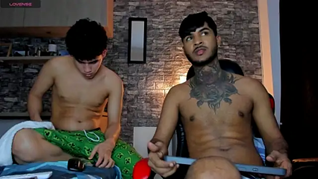Snapshot of Theimperialboys_ chatting on 07/10/26, 02:49 Theimperialboys online show from 07/10/26, 02:49