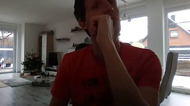 Snapshot of Trockenbau chatting on 01/06/26, 12:42 Trockenbau online show from 01/06/26, 12:42