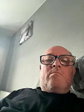 Snapshot of naughtygrandad1 chatting on 09/10/25, 07:08 naughtygrandad1 online show from 09/10/25, 07:08