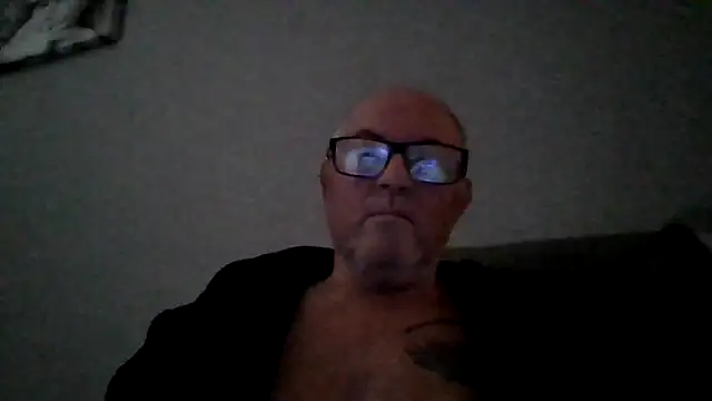 Snapshot of naughtygrandad1 chatting on 10/26/25, 07:03 naughtygrandad1 online show from 10/26/25, 07:03