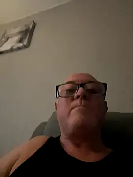 Snapshot of naughtygrandad1 chatting on 11/06/25, 08:04 naughtygrandad1 online show from 11/06/25, 08:04