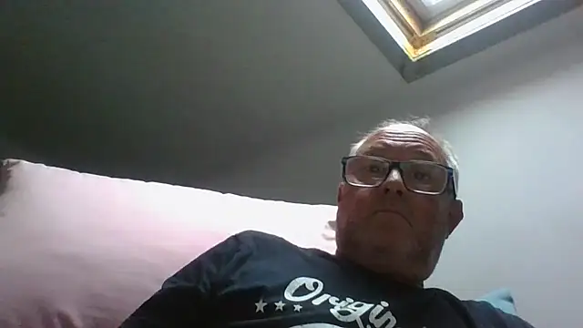 naughtygrandad1 online show from 07/06/26, 06:43