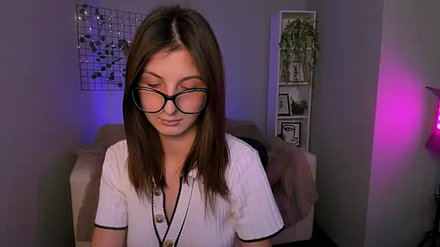 laisy flay online show from 09/11/25, 04:18