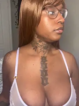 MistiSavannah online show from 11/05/25, 04:29