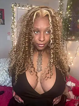 Snapshot of MistiSavannah chatting on 04/11/26, 03:05 MistiSavannah online show from 04/11/26, 03:05