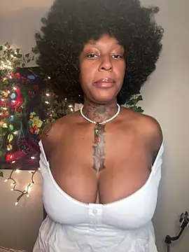 MistiSavannah online show from 07/04/26, 01:06