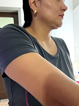 Rouse69  online show from 11/28/25, 07:11