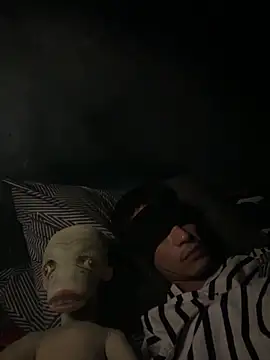 Snapshot of icefun1109 chatting on 11/23/25, 06:52 icefun1109 online show from 11/23/25, 06:52